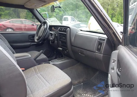 2001 Jeep Cherokee Sport z USA, uszkodzony, nr VIN 1J4FT47S11L609530